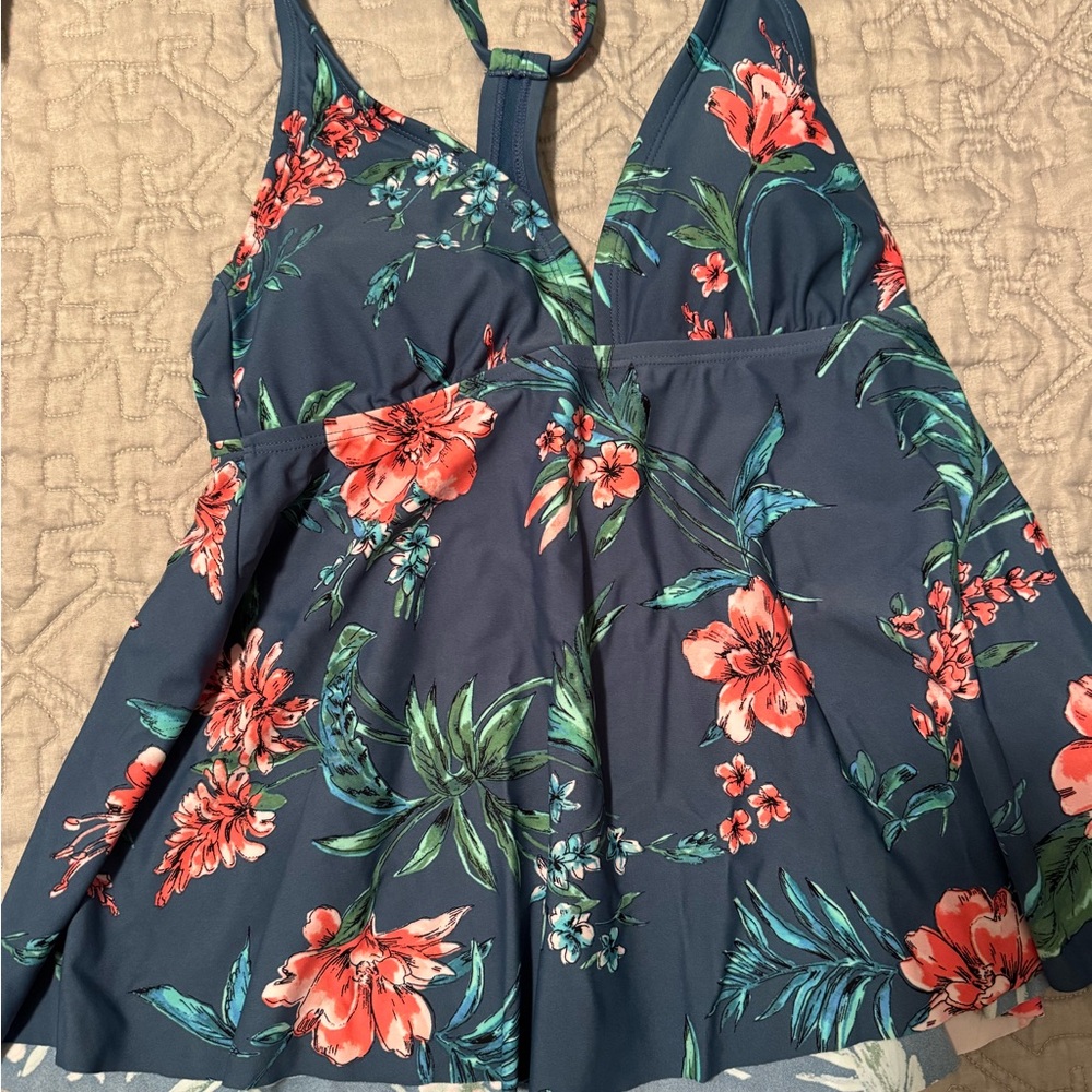 Kona Sol small tankini top